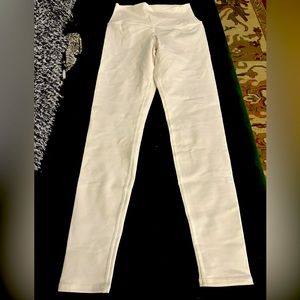 NWOT ALO Ivory 7/8 Airbrush Leggings Size Small